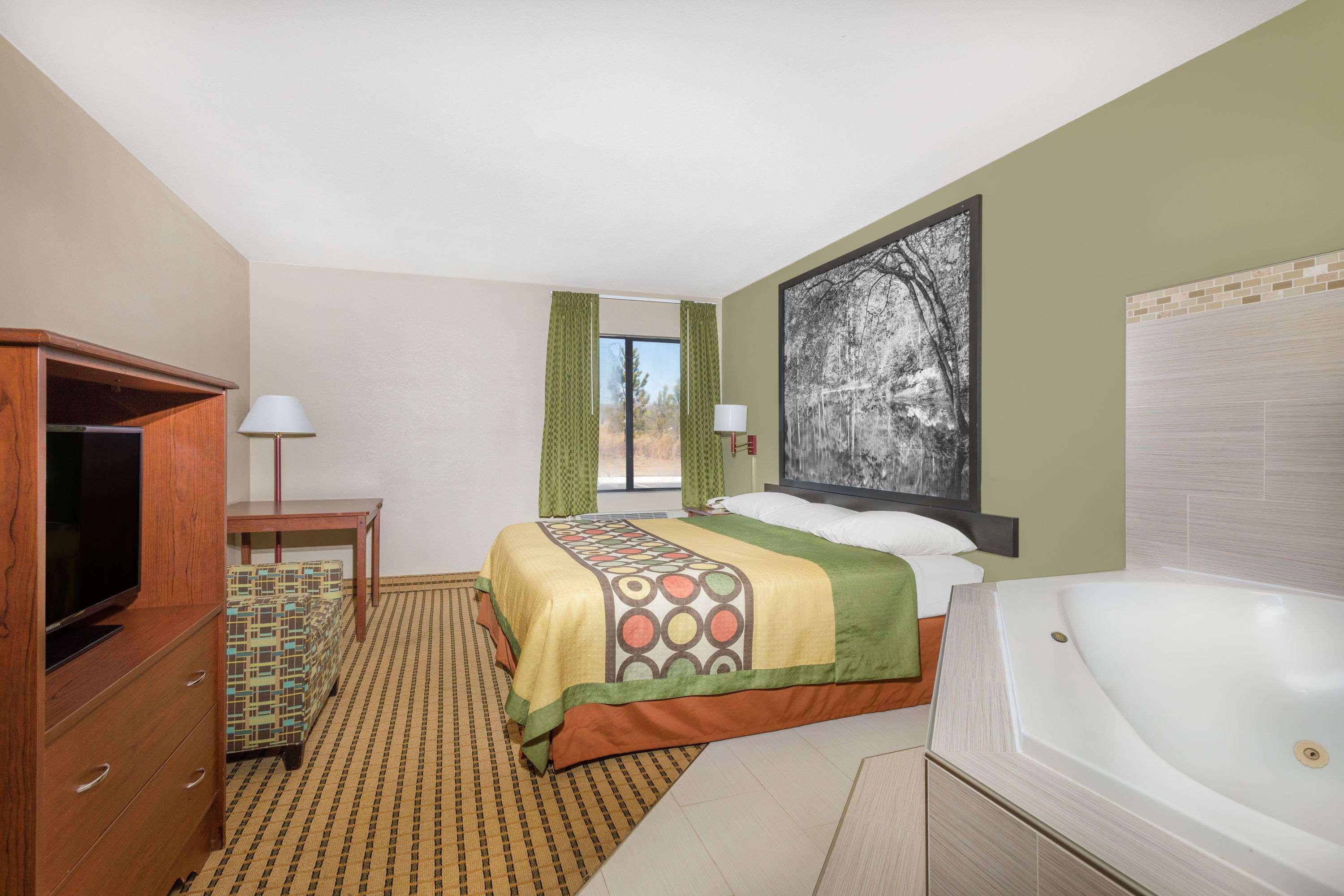 Super 8 By Wyndham Dawsonville Exterior photo