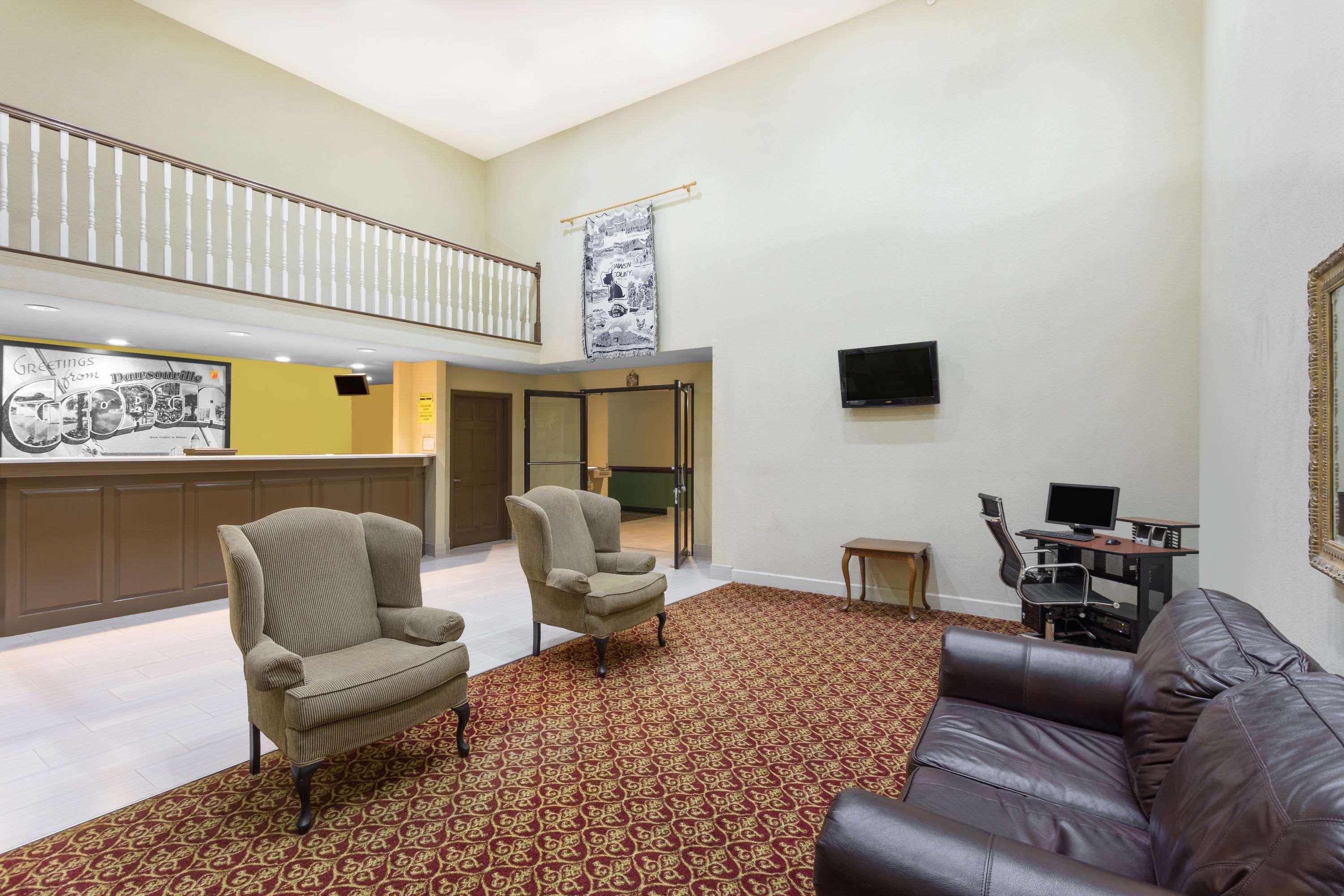 Super 8 By Wyndham Dawsonville Exterior photo