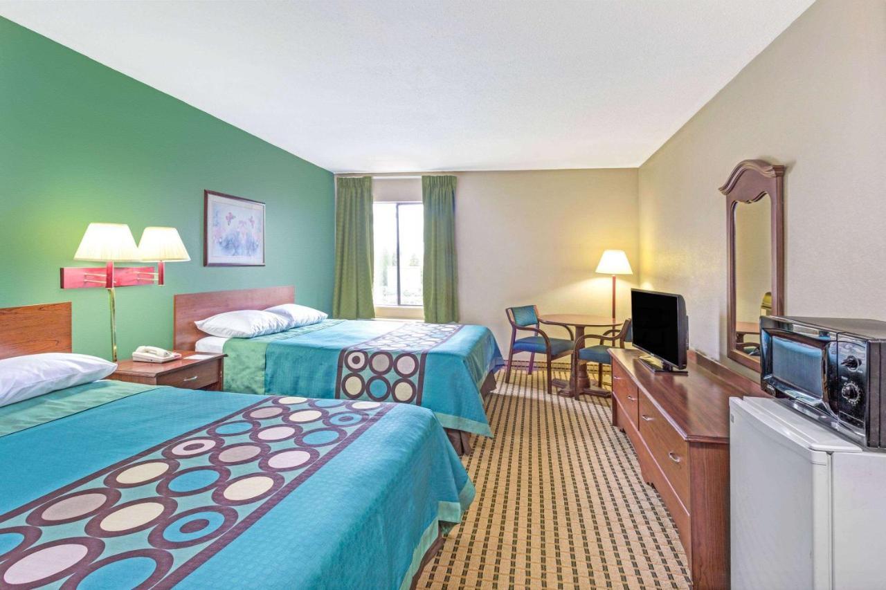 Super 8 By Wyndham Dawsonville Exterior photo