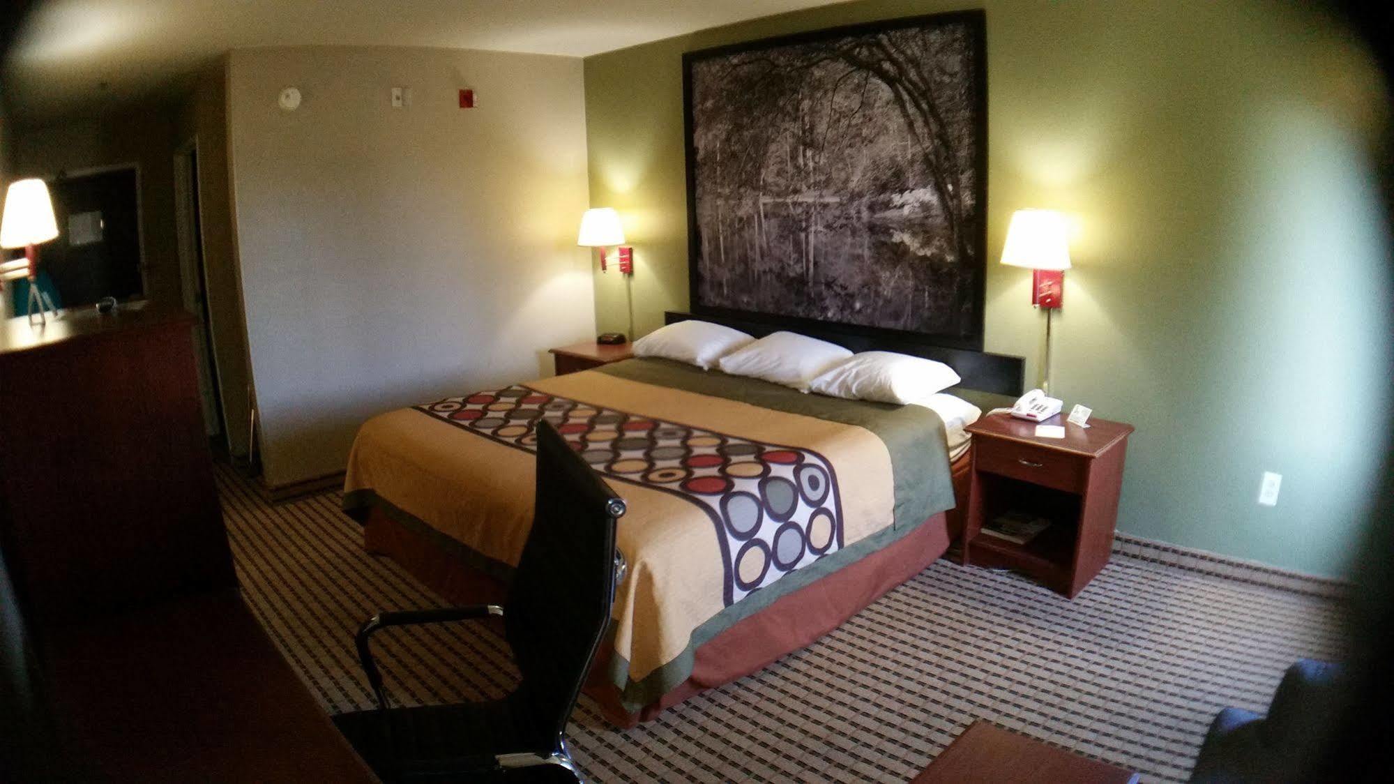 Super 8 By Wyndham Dawsonville Exterior photo